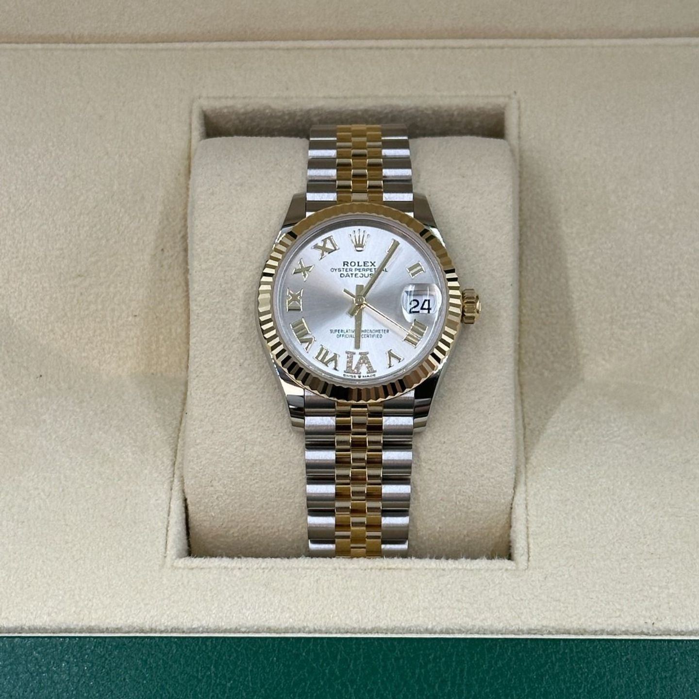 Rolex Datejust 31 278273 (2024) - Silver dial 31 mm Steel case (5/8)