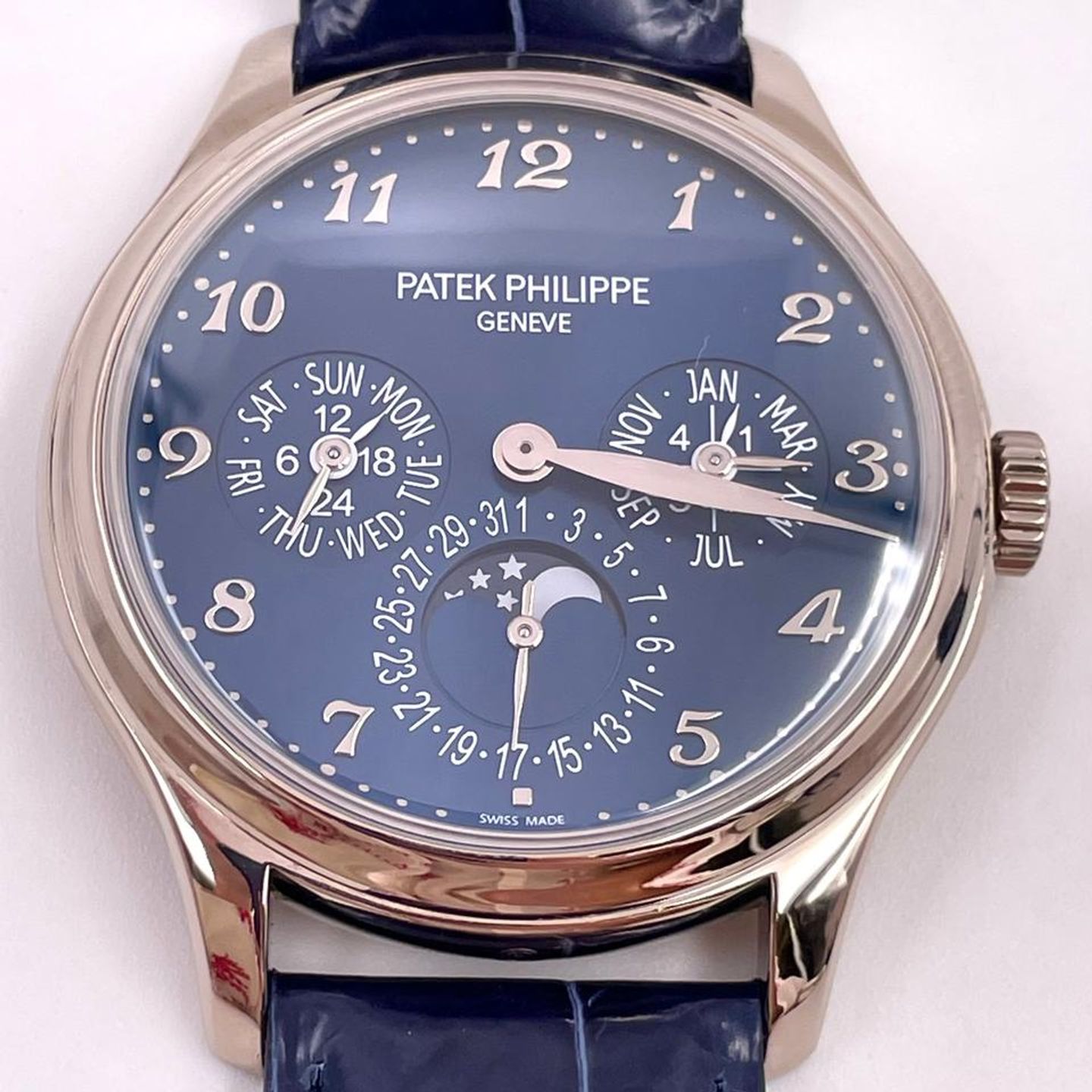 Patek Philippe Perpetual Calendar 5327G-001 - (2/10)