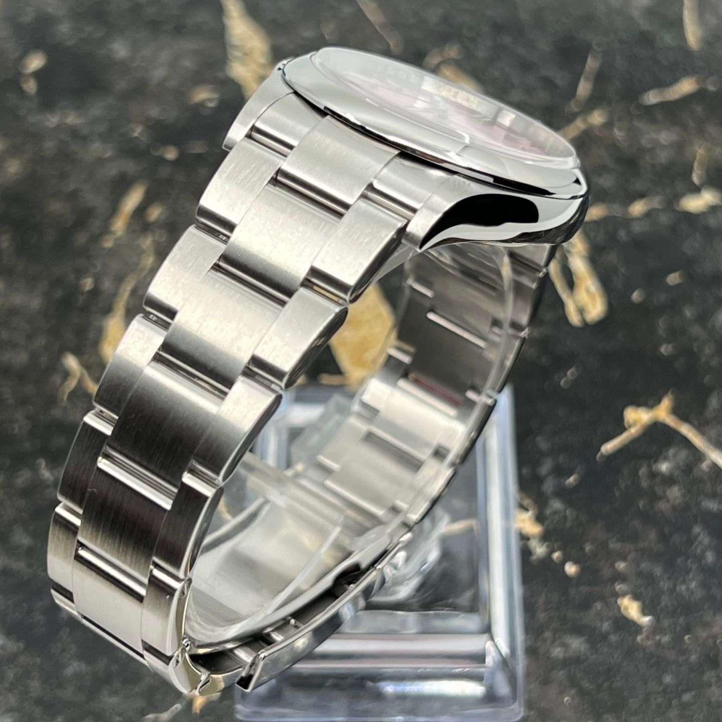 Rolex Oyster Perpetual 36 126000 - (7/8)