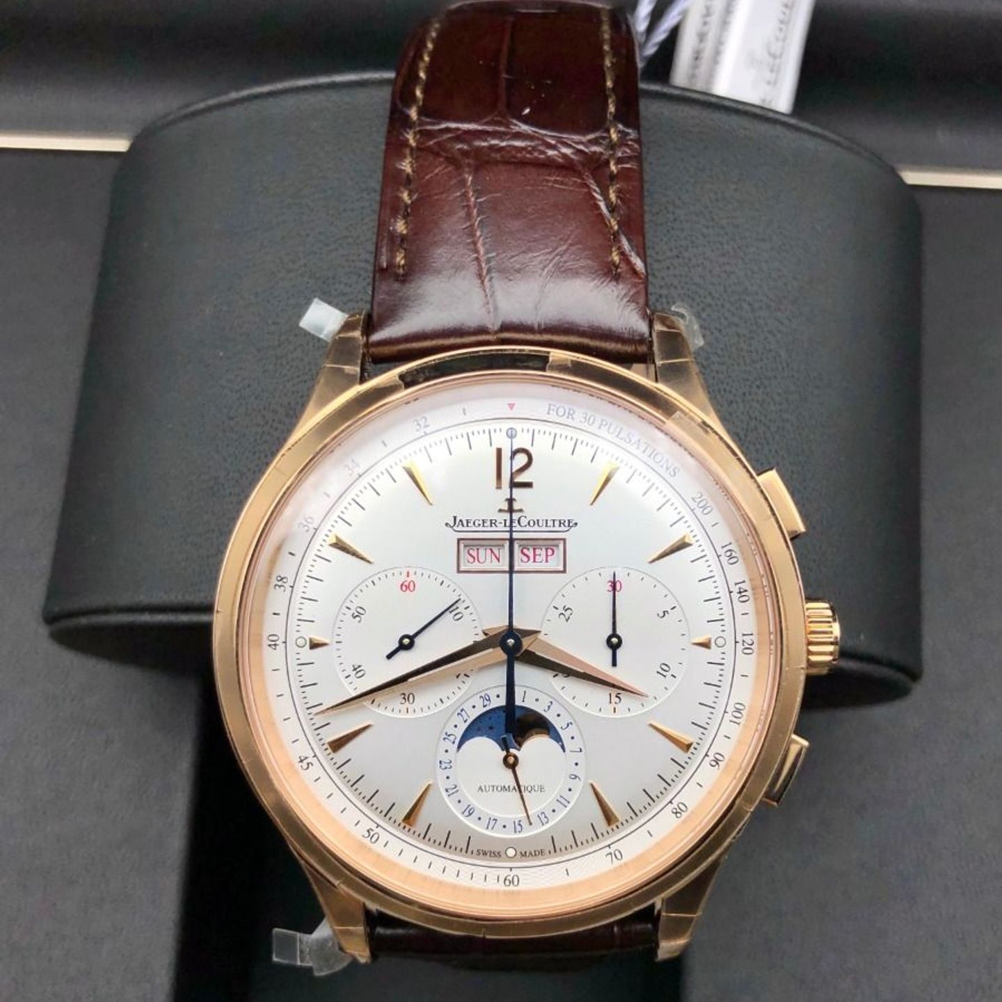 Jaeger-LeCoultre Master Control Q4132520 (2022) - White dial 40 mm Rose Gold case (6/8)