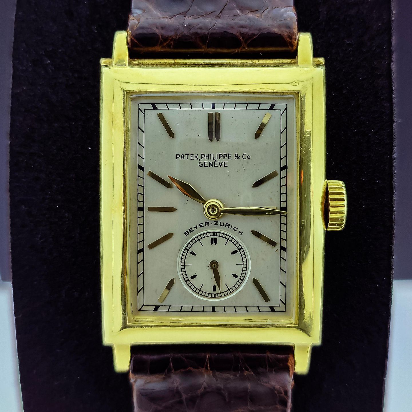 Patek Philippe Vintage Unknown (1934) - Silver dial Unknown Yellow Gold case (1/6)