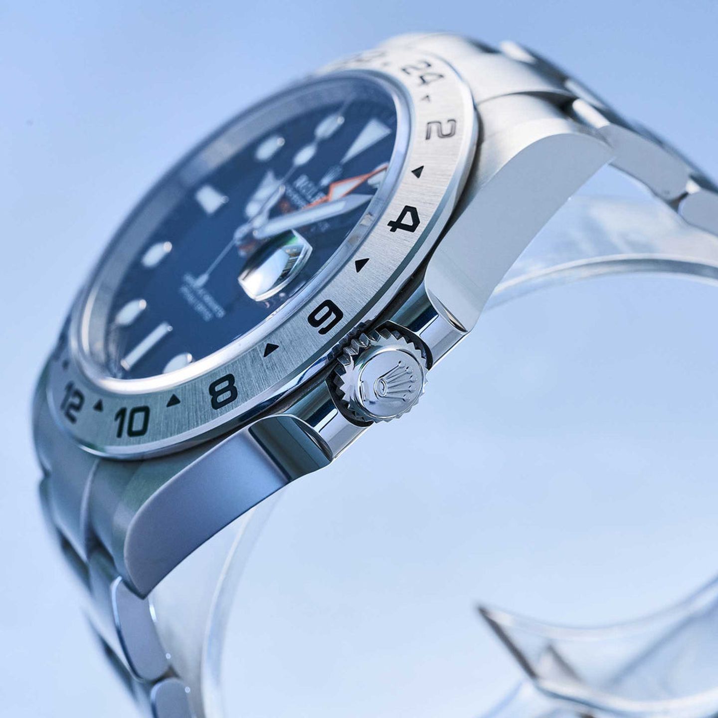 Rolex Explorer II 226570 (2023) - Black dial 42 mm Steel case (4/6)