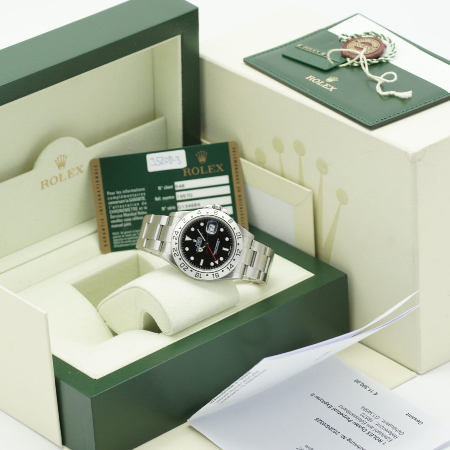 Rolex Explorer II 16570 (2011) - 40mm Staal (2/8)