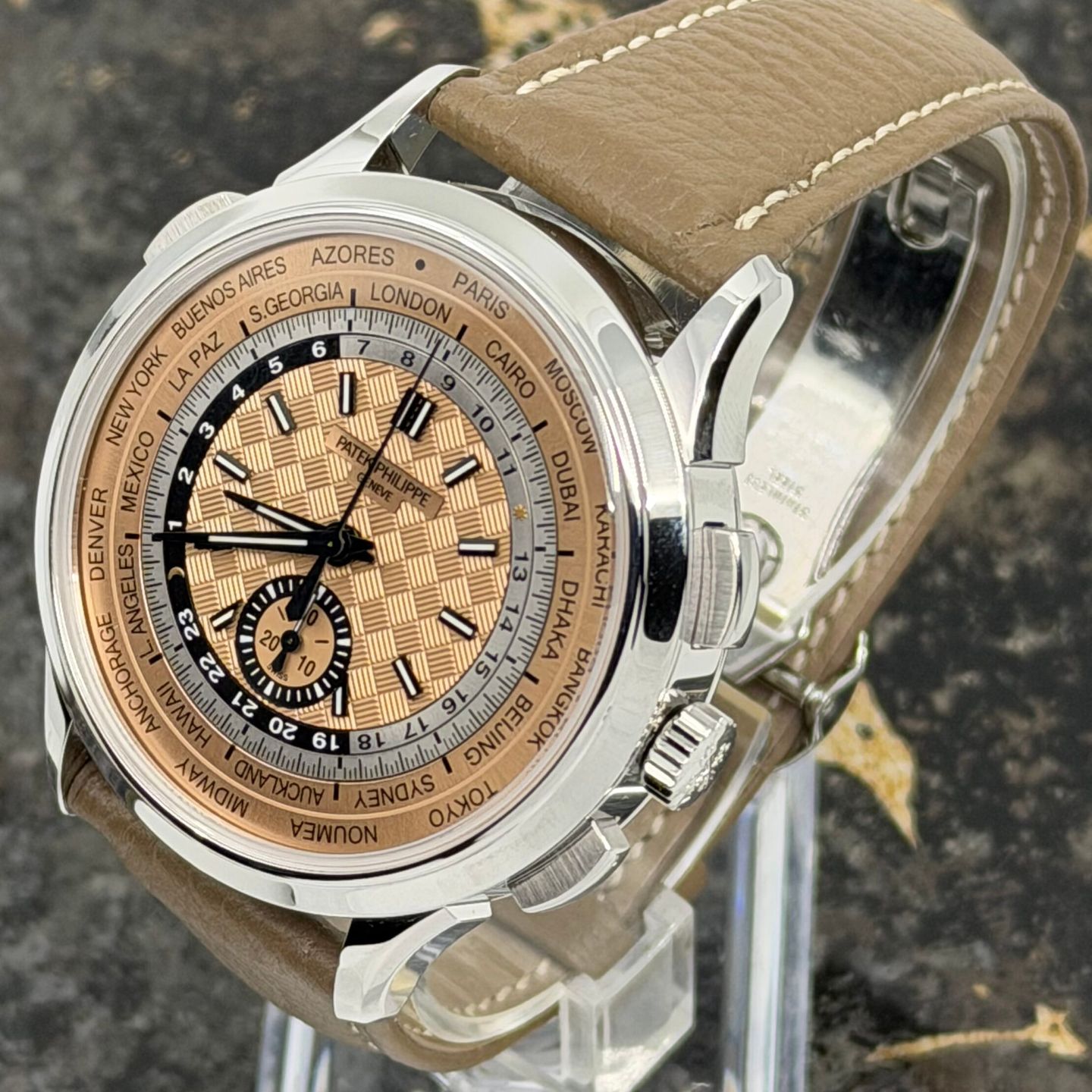 Patek Philippe World Time Chronograph 5935A-001 - (5/8)