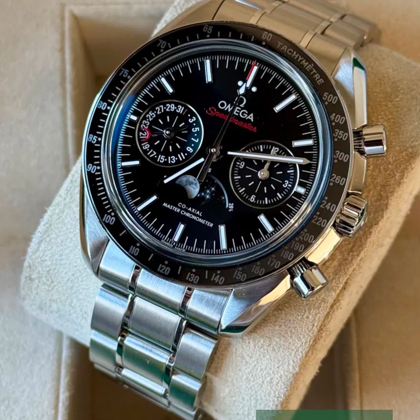 Omega Speedmaster Moonphase 304.30.44.52.01.001 - (2/6)