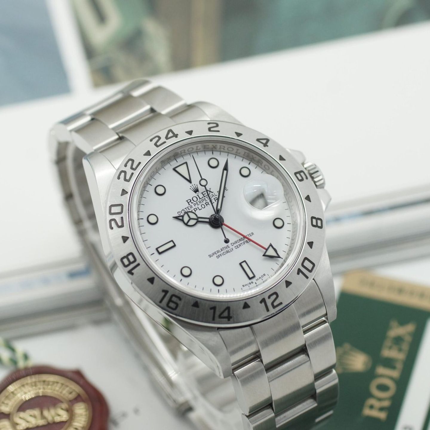 Rolex Explorer II 16570 (2010) - 40 mm Steel case (1/8)
