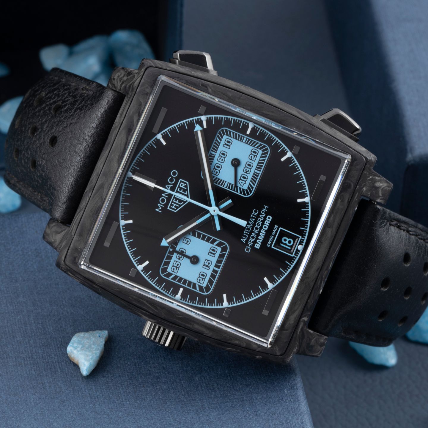 TAG Heuer Monaco CAW2190.FC6437 (Unknown (random serial)) - Black dial 39 mm Carbon case (2/8)