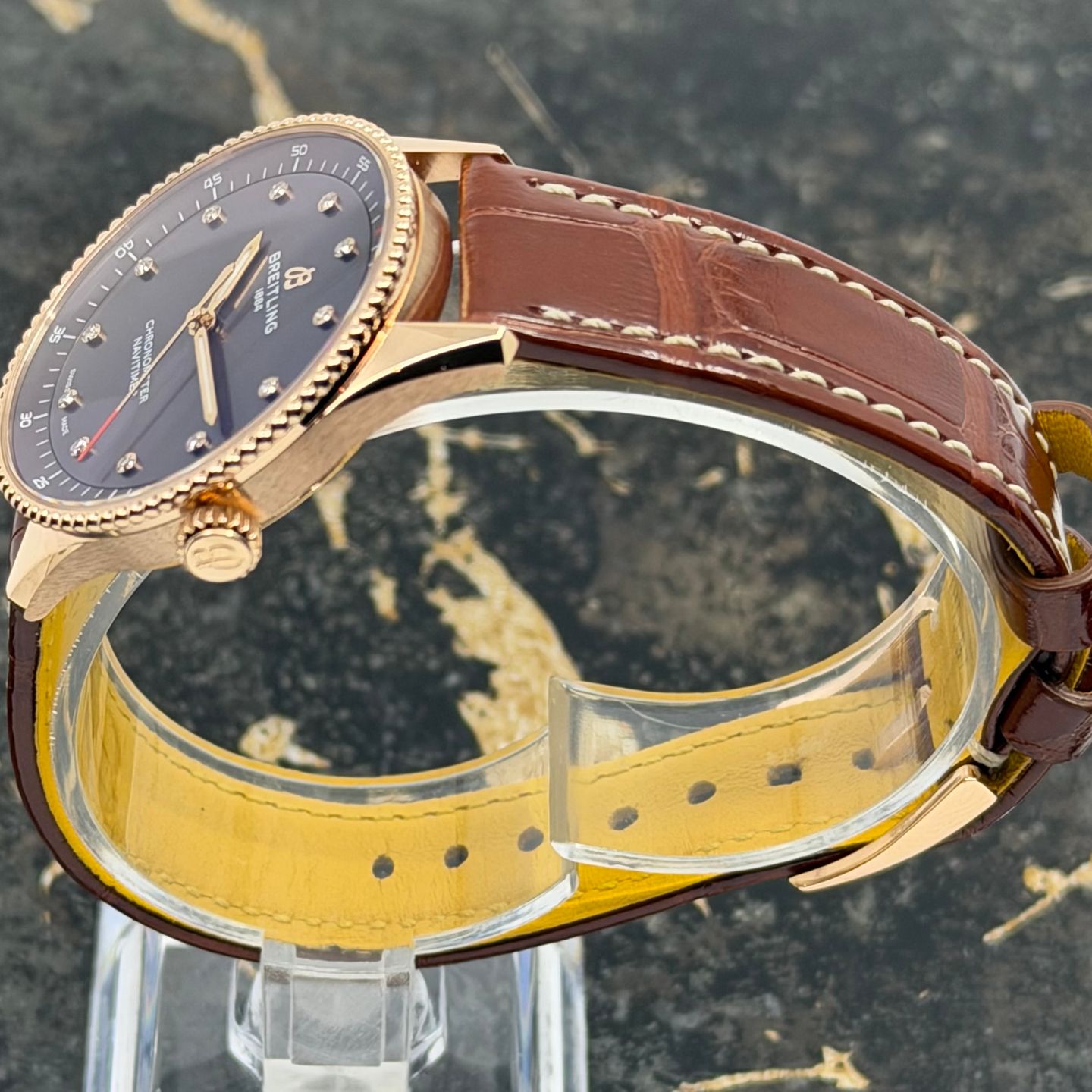 Breitling Navitimer R77320E31Q1P1 (2025) - Brown dial 32 mm Red Gold case (6/8)