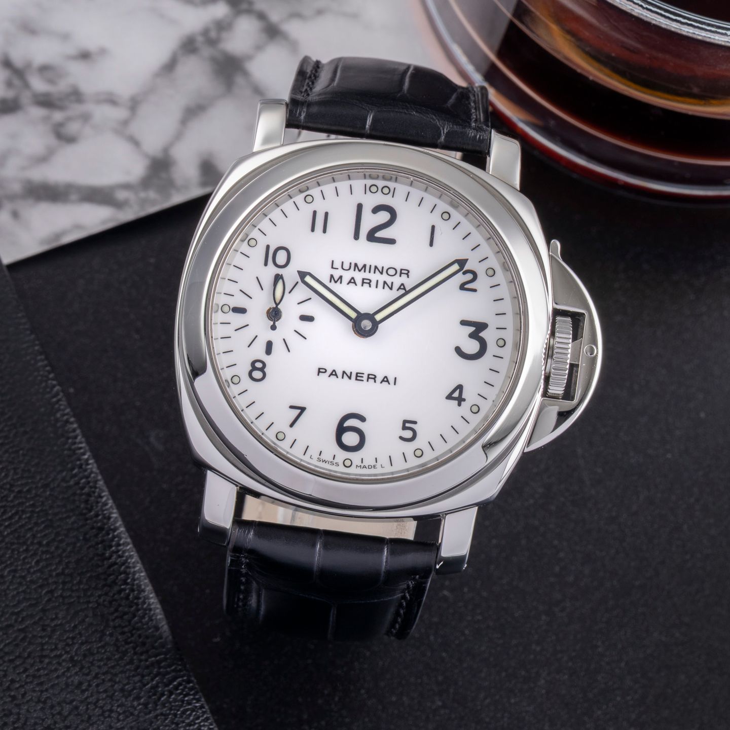 Panerai Luminor PAM00033 (2001) - Black dial 44 mm Steel case (1/8)