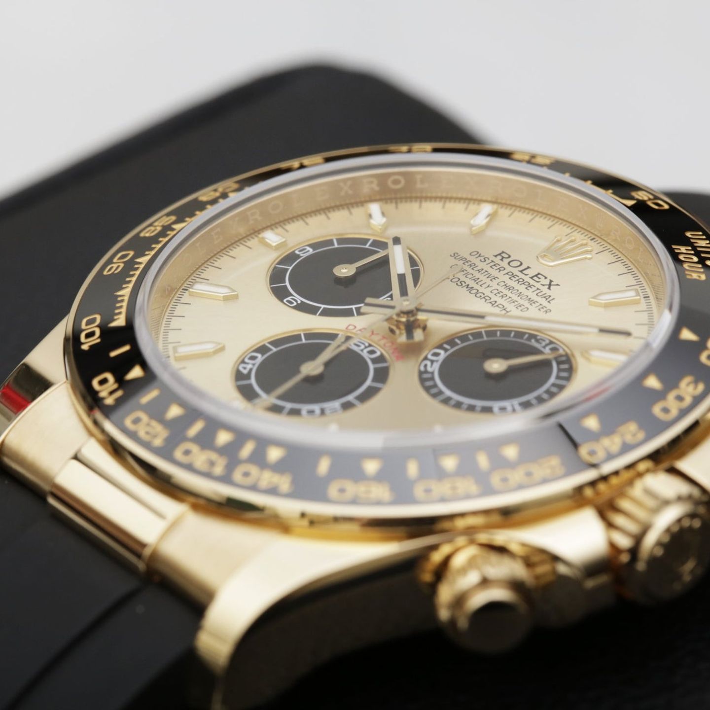 Rolex Daytona 126518LN (2023) - Champagne dial 40 mm Yellow Gold case (4/7)