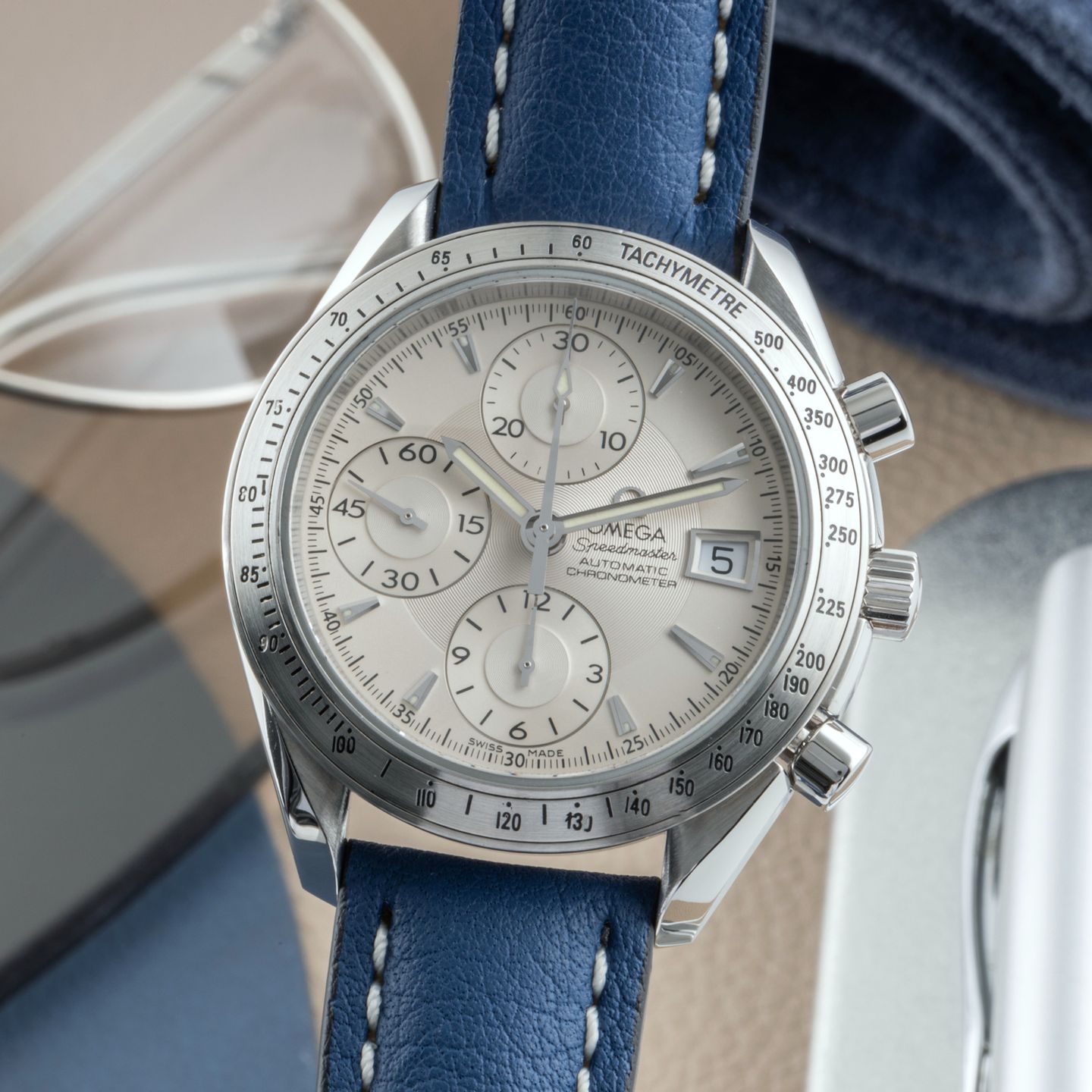 Omega Speedmaster Date 3211.30.00 (Onbekend (willekeurig serienummer)) - Zilver wijzerplaat 40mm Staal (3/8)