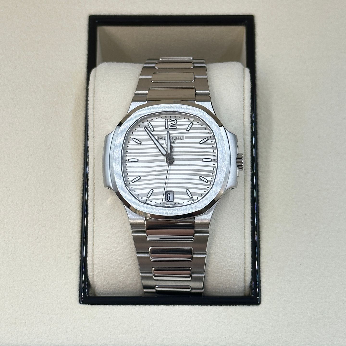 Patek Philippe Nautilus 7118/1A-010 (2024) - Zilver wijzerplaat 35mm Staal (5/8)