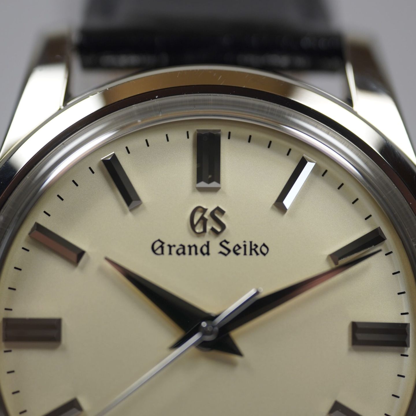 Grand Seiko Elegance Collection SBGW231 (2022) - Silver dial 37 mm Steel case (8/8)