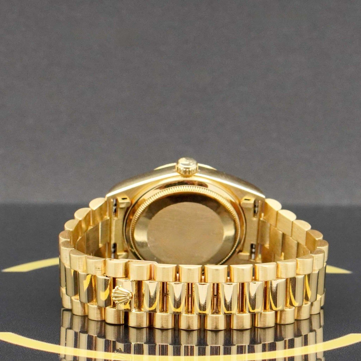 Rolex Day-Date 36 18038 (1986) - Black dial 36 mm Yellow Gold case (7/7)