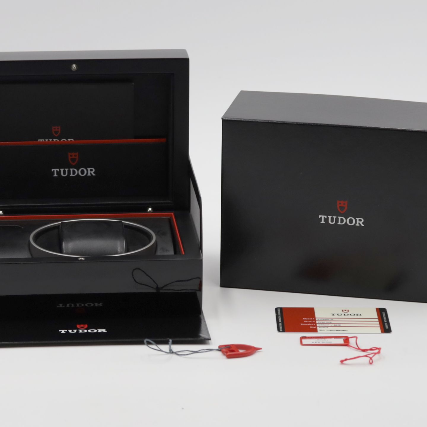 Tudor Fastrider Black Shield 42000CN - (8/8)