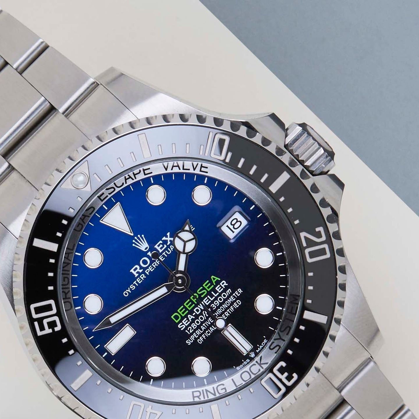 Rolex Sea-Dweller Deepsea 136660 (2023) - 44 mm Steel case (3/8)