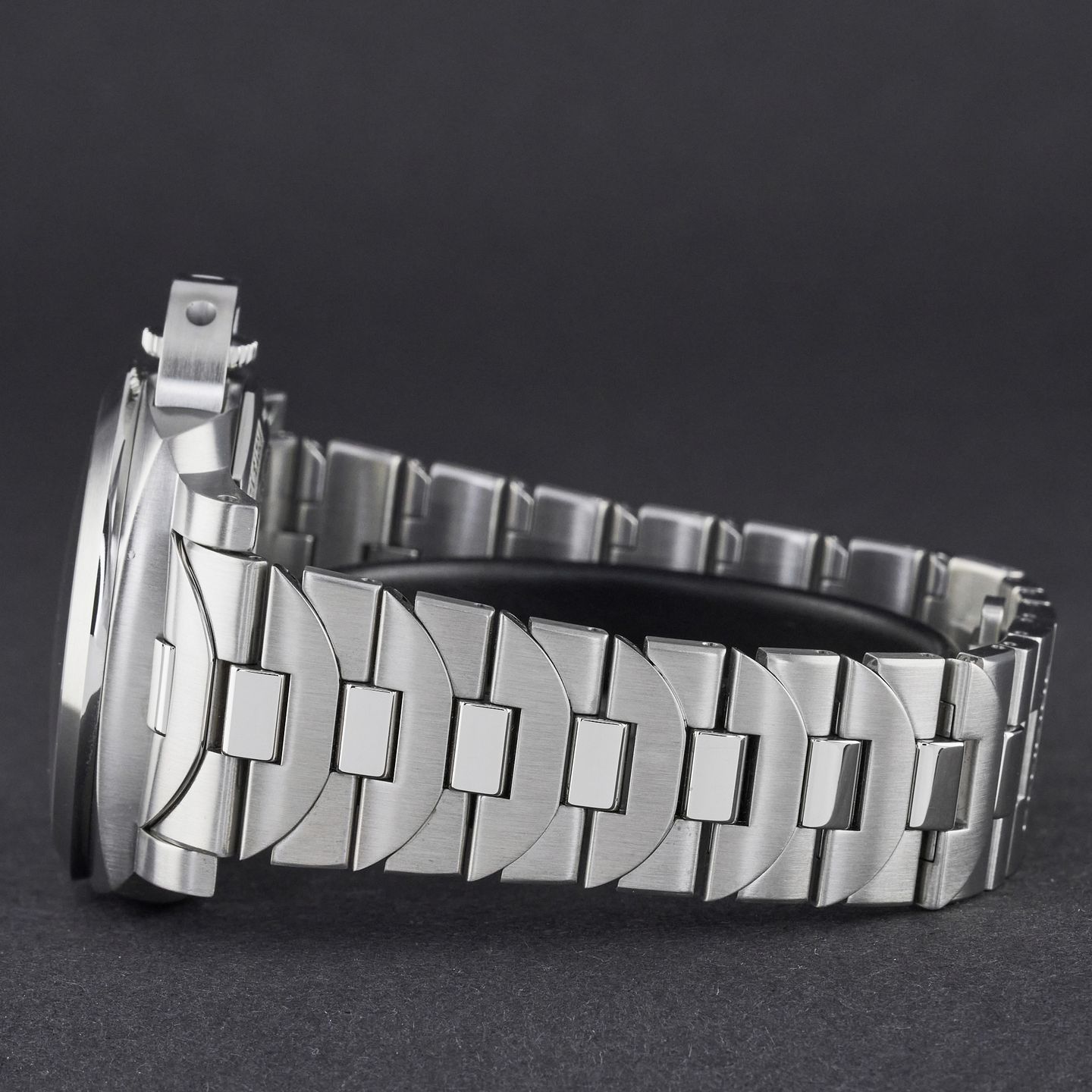 Panerai Luminor Marina Automatic PAM01058 (2019) - Blue dial 44 mm Steel case (6/8)