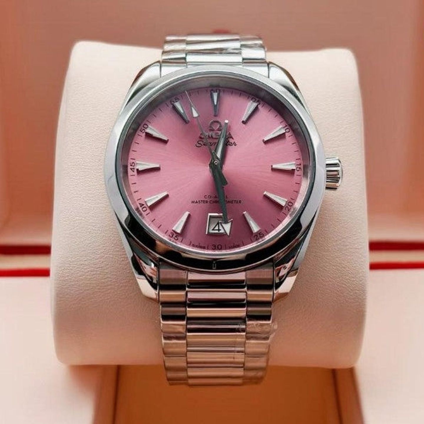 Omega Seamaster Aqua Terra 220.10.38.20.10.005 (2026) - 38mm Staal (1/1)