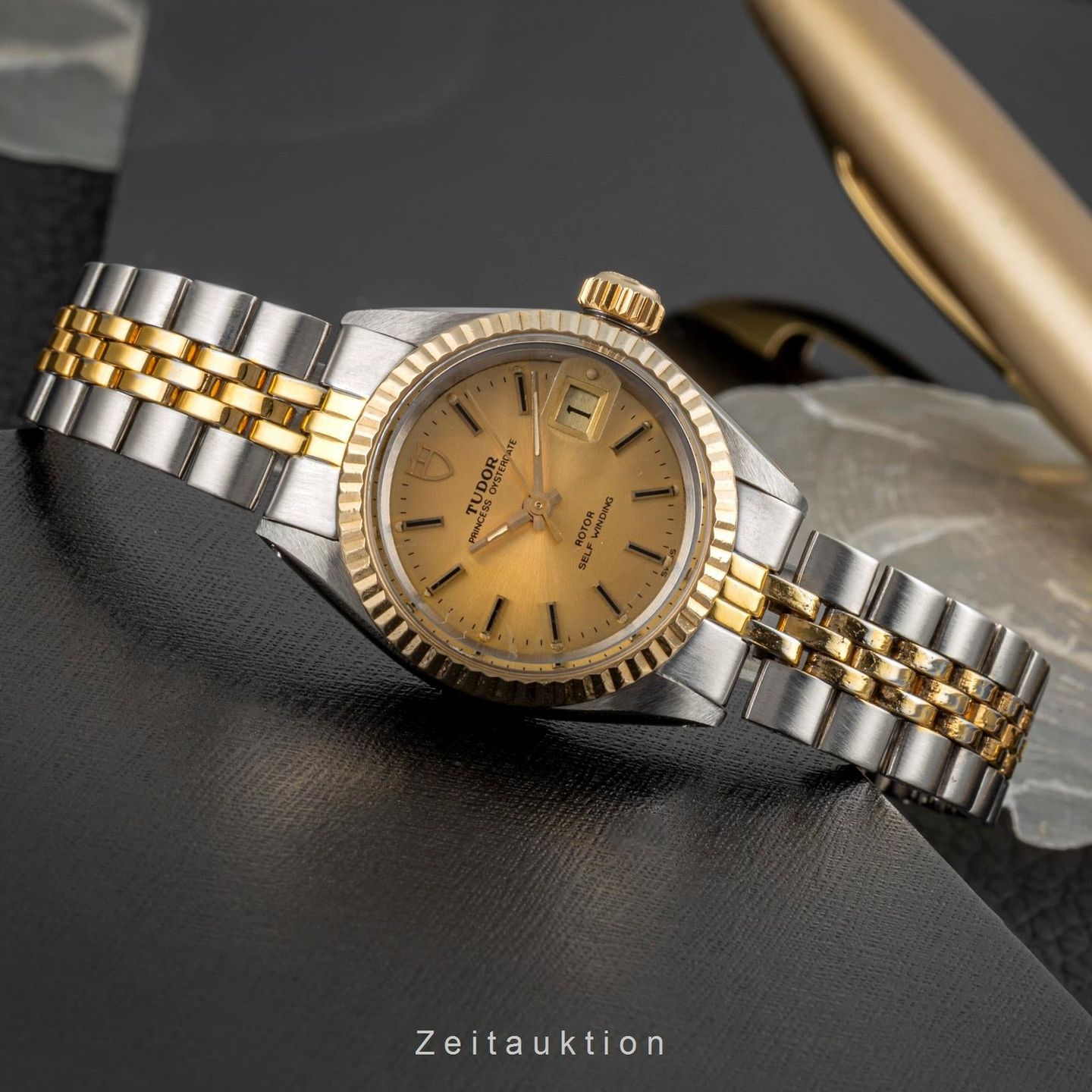 Tudor Prince Date 92413 - (2/8)