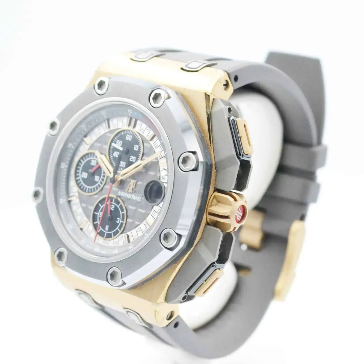 Audemars Piguet Royal Oak Offshore 26568OM.OO.A004CA.01 - (2/8)