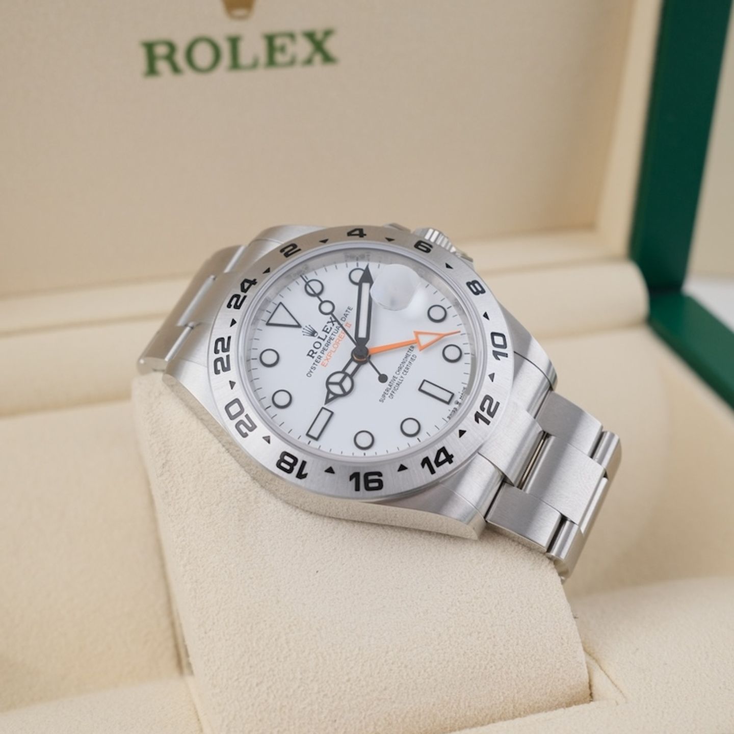 Rolex Explorer II 226570 - (4/8)