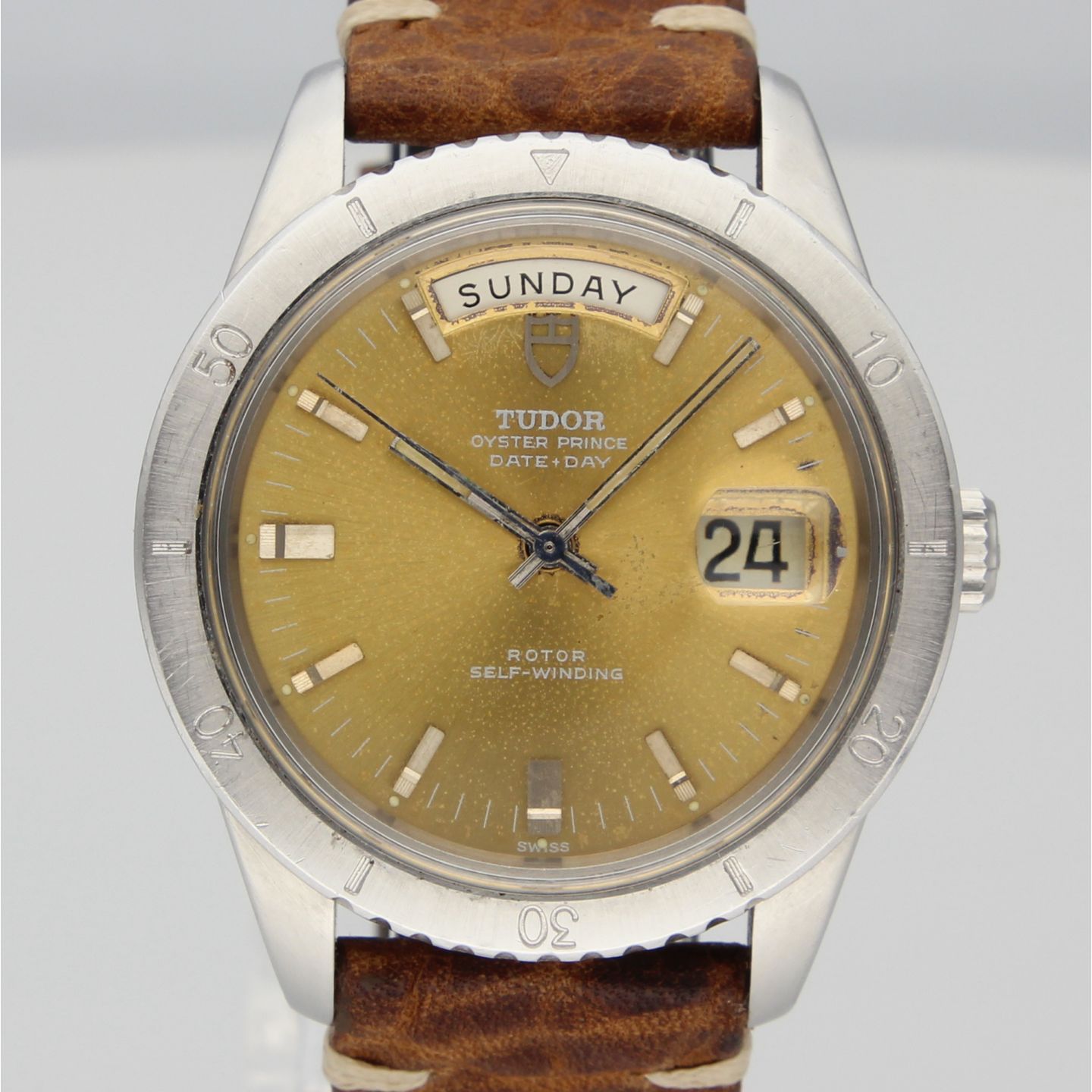 Tudor Prince Date 7020/0 (Unknown (random serial)) - Champagne dial 40 mm Steel case (1/8)