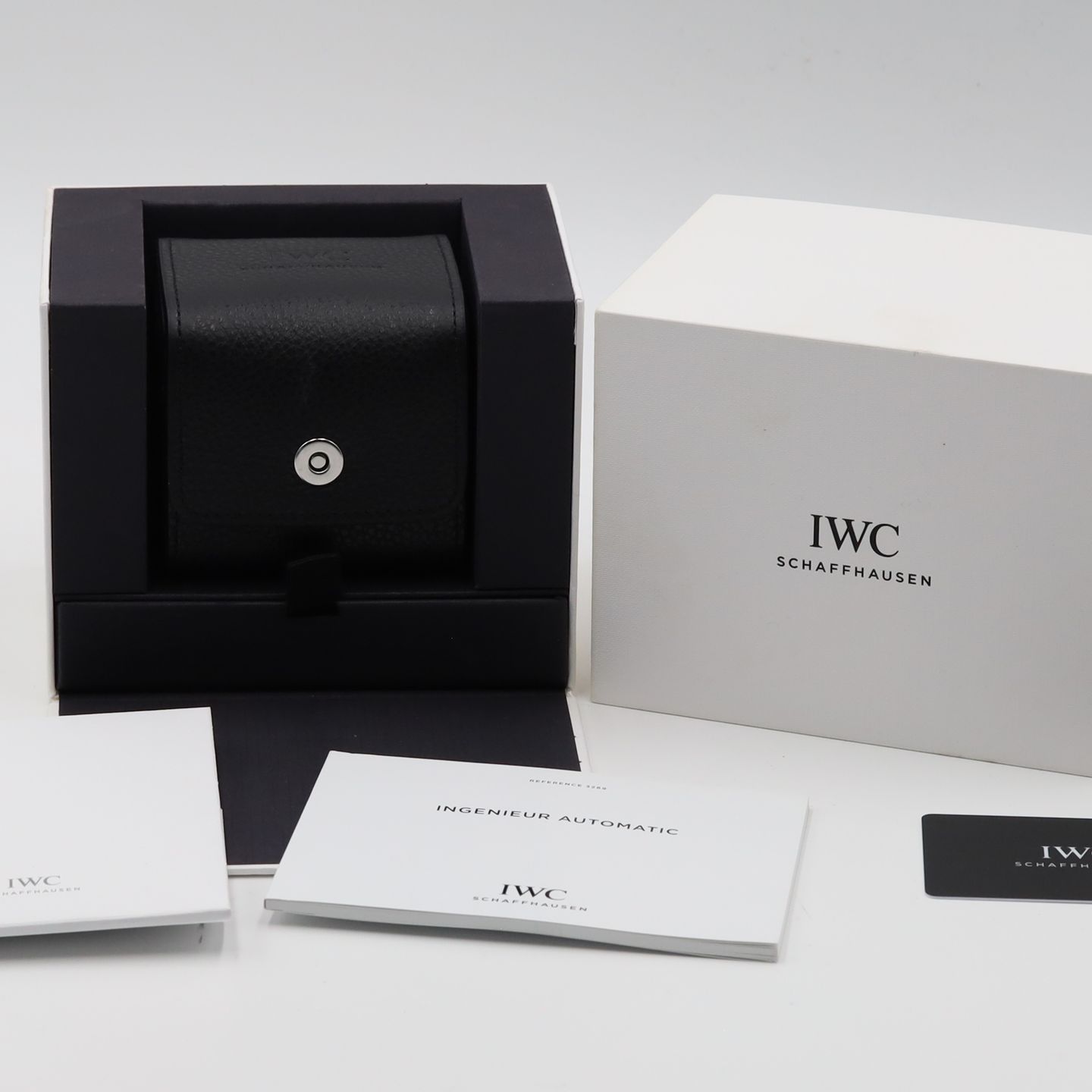 IWC Ingenieur Automatic IW328902 (Unknown (random serial)) - Silver dial 40 mm Steel case (8/8)