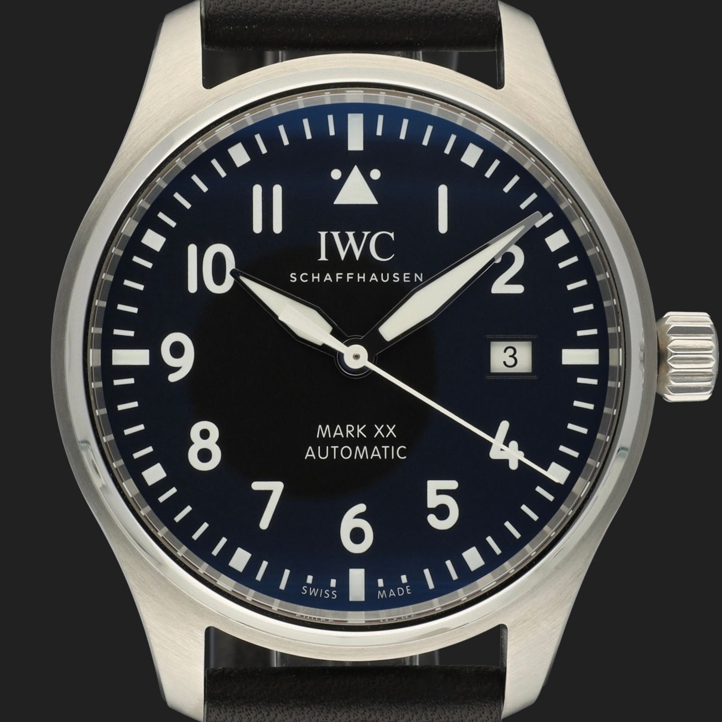 IWC Pilot Mark IW328201 (2022) - Zwart wijzerplaat 40mm Staal (2/8)