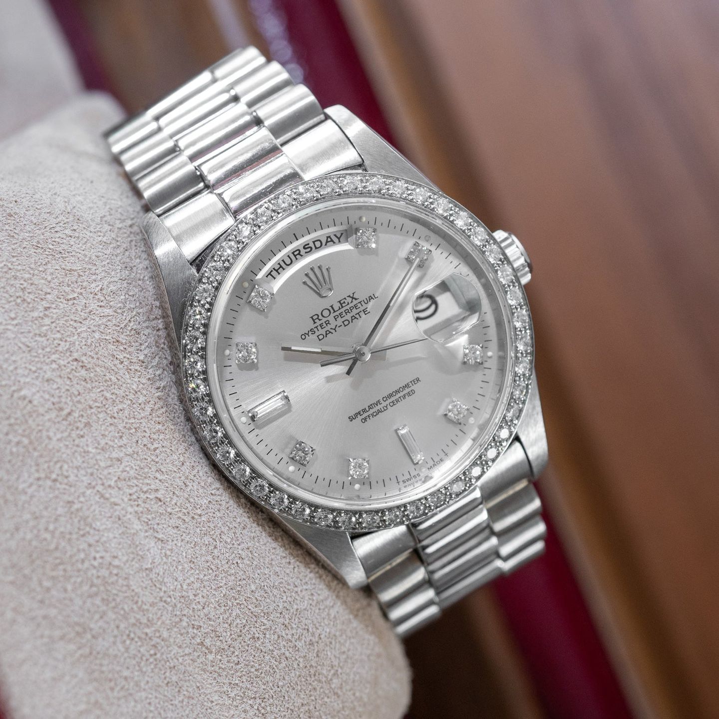 Rolex Day-Date 36 18346 (1976) - Zilver wijzerplaat 36mm Platina (4/5)