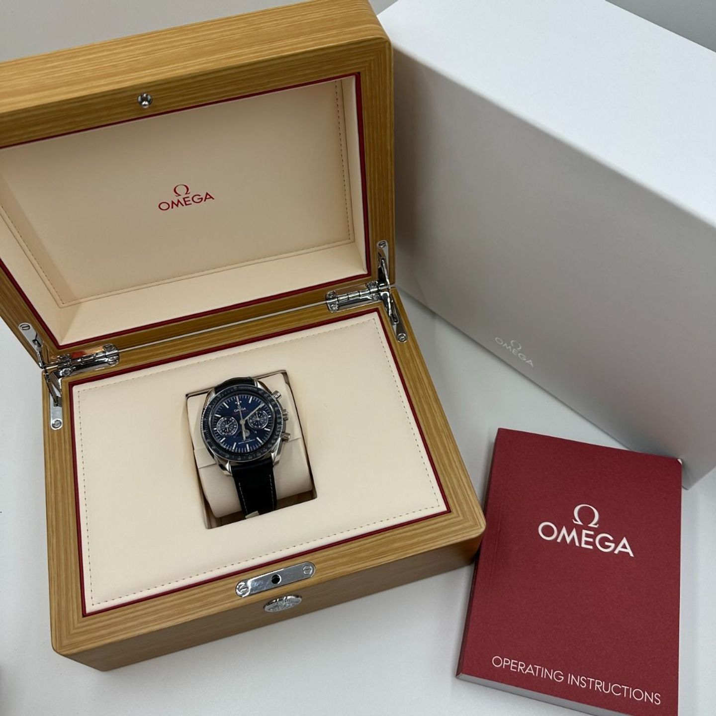 Omega Speedmaster Professional Moonwatch Moonphase 304.33.44.52.03.001 - (2/8)