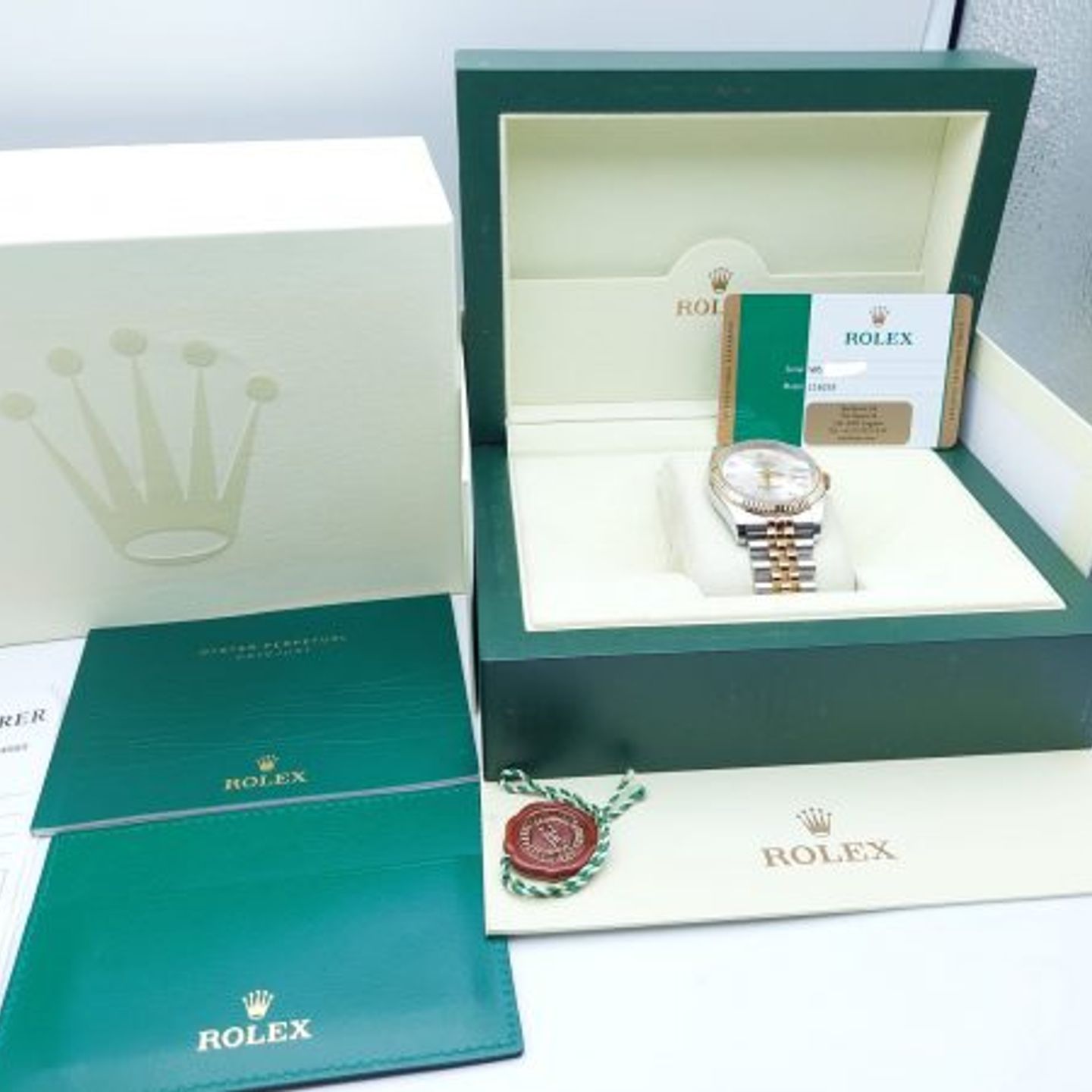 Rolex Datejust 36 116233 (2015) - Zilver wijzerplaat 36mm Goud/Staal (2/9)