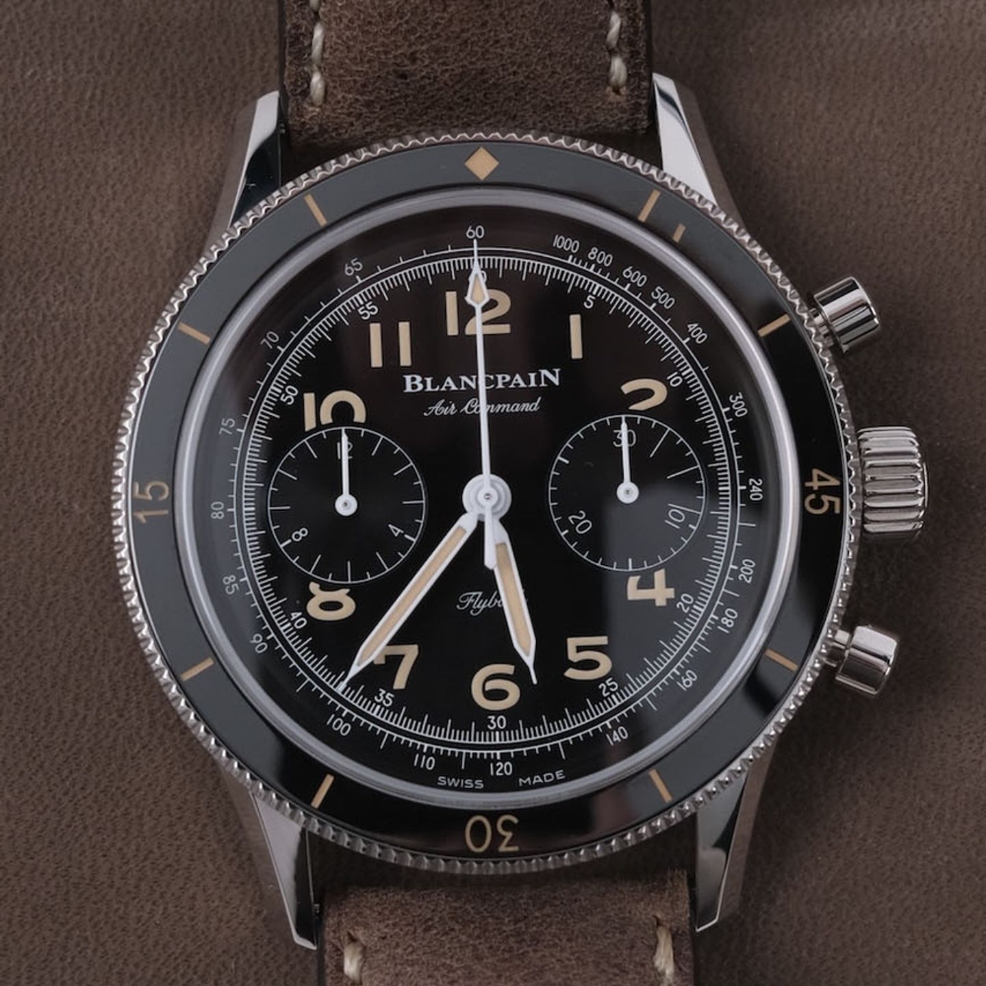 Blancpain Air Command AC01-1130-63A (2020) - Black dial 43 mm Steel case (4/8)