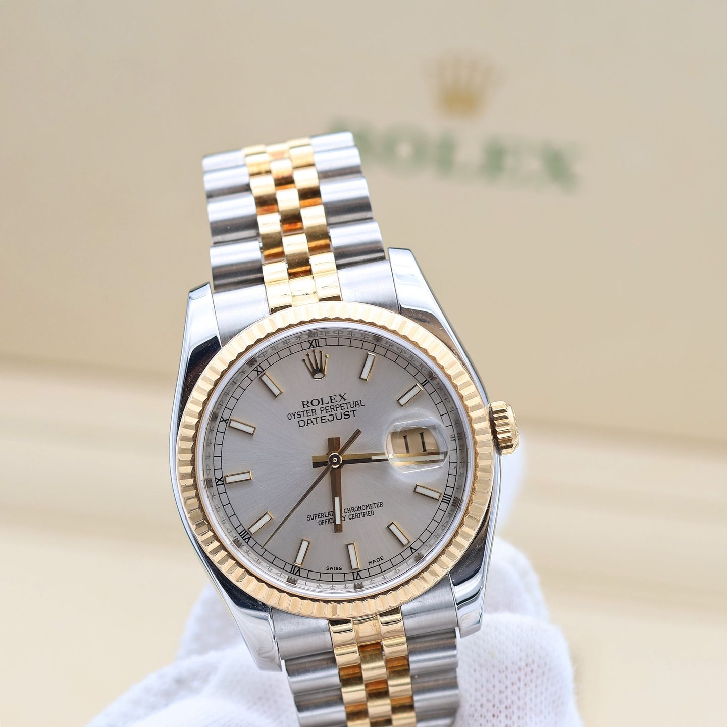 Rolex Datejust 36 116233 (Onbekend (willekeurig serienummer)) - Wit wijzerplaat 36mm Goud/Staal (3/8)