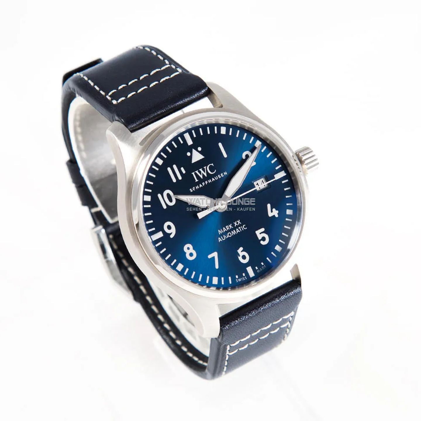 IWC Pilot Mark IW328203 (2024) - Blue dial 40 mm Steel case (4/8)