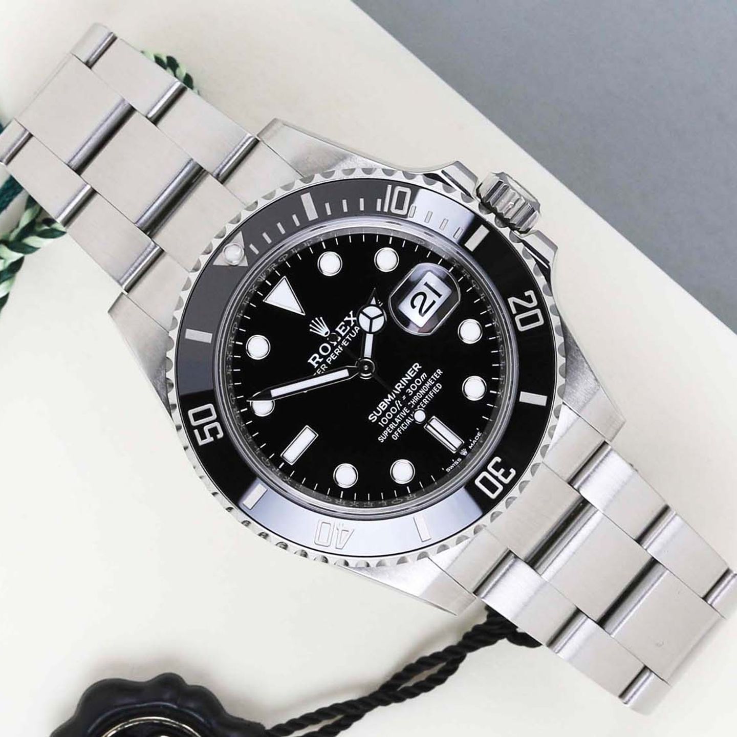 Rolex Submariner Date 126610LN - (1/8)