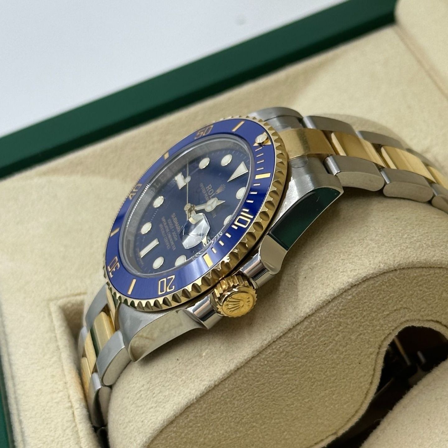 Rolex Submariner Date 116613LB (Onbekend (willekeurig serienummer)) - Blauw wijzerplaat 40mm Goud/Staal (6/8)