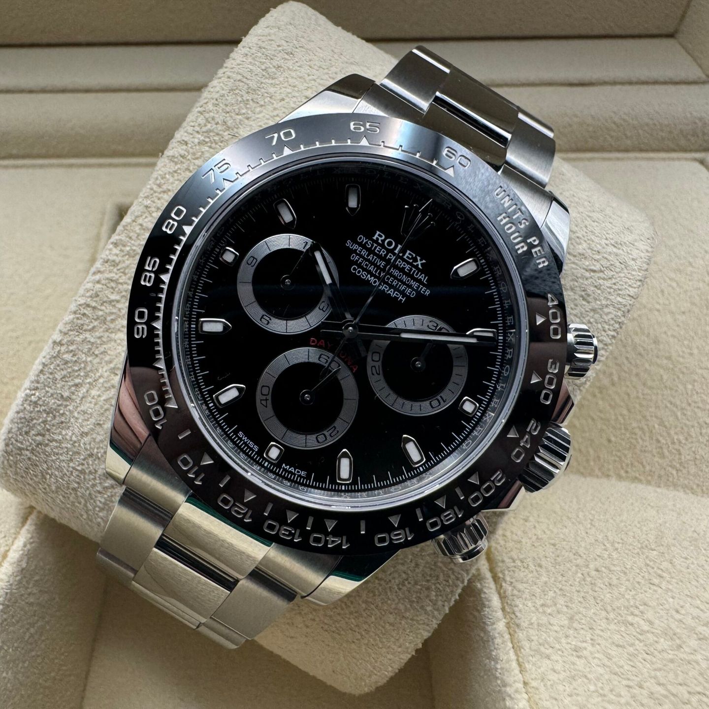 Rolex Daytona 126500LN (2024) - Black dial 40 mm Steel case (3/8)