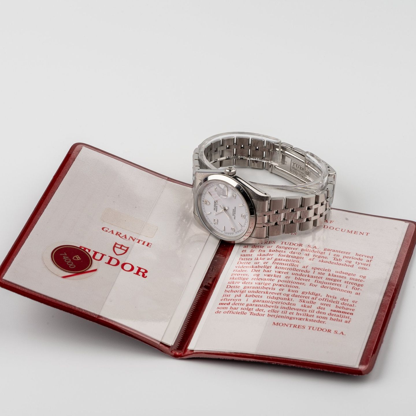 Tudor Prince Date 74000 - (6/8)