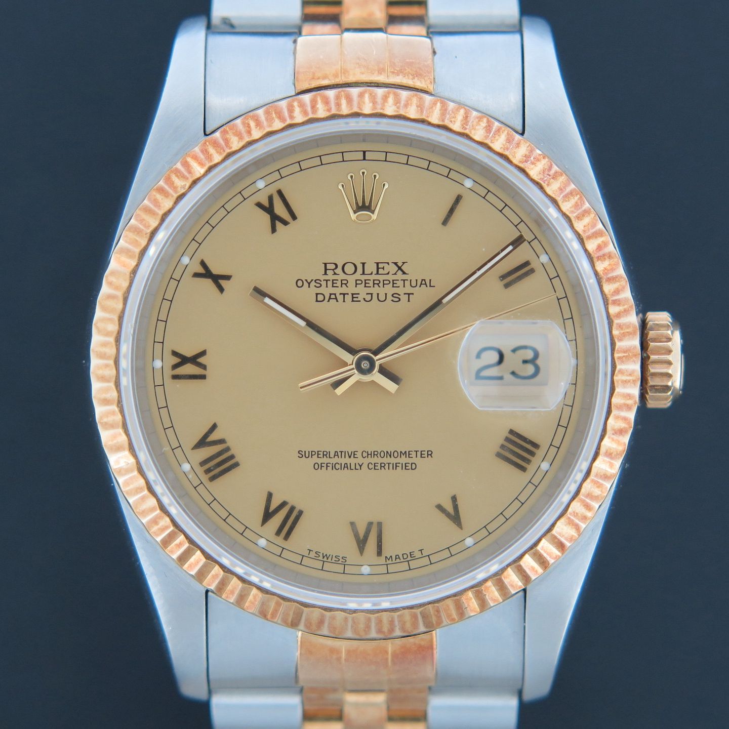 Rolex Datejust 36 116233 (1993) - 36 mm Gold/Steel case (2/4)