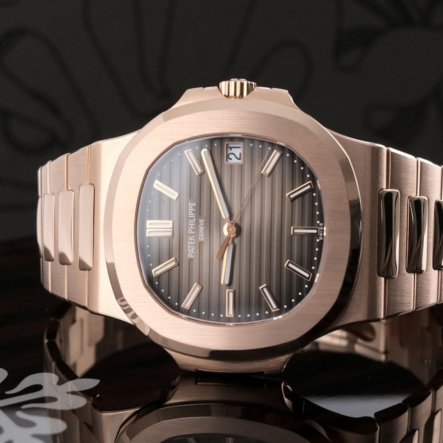 Patek Philippe Nautilus 5711/1R-001 - (1/8)