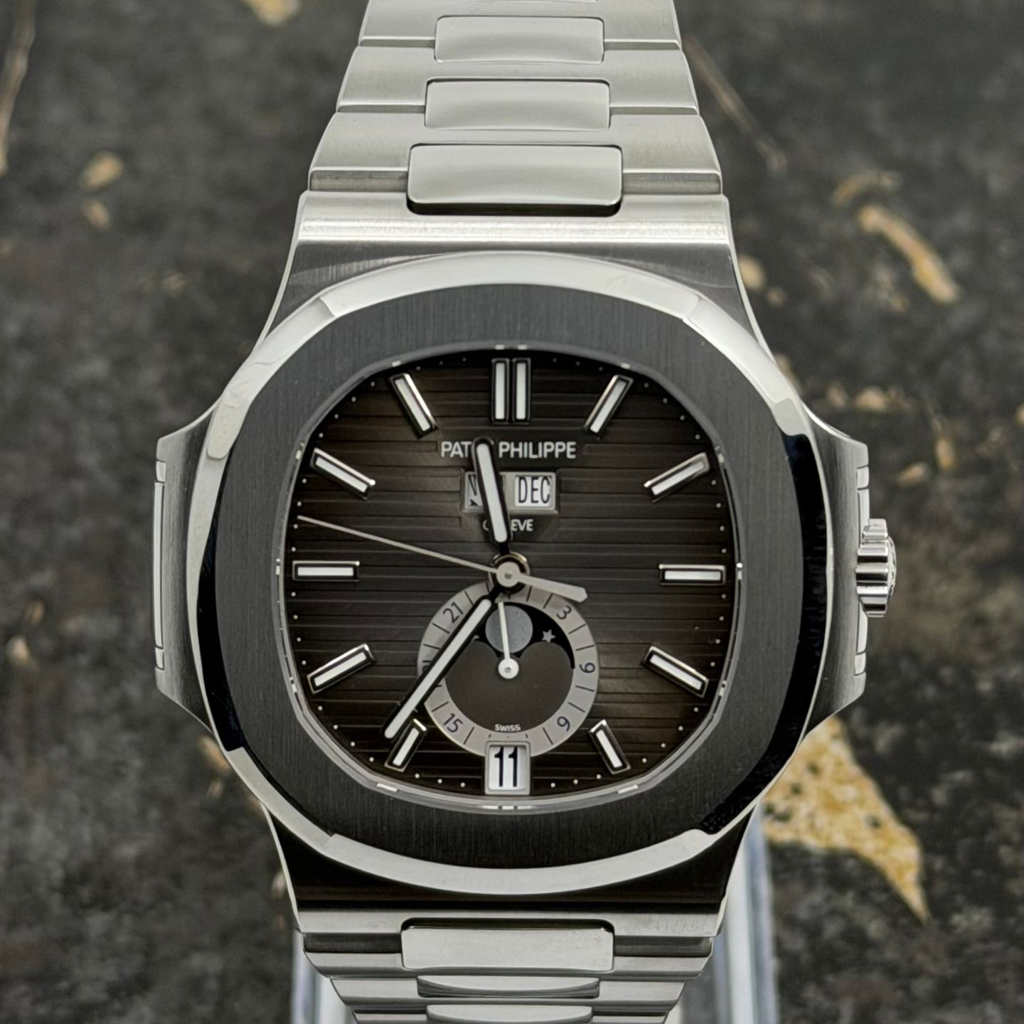Patek Philippe Nautilus 5726/1A-001 - (2/8)