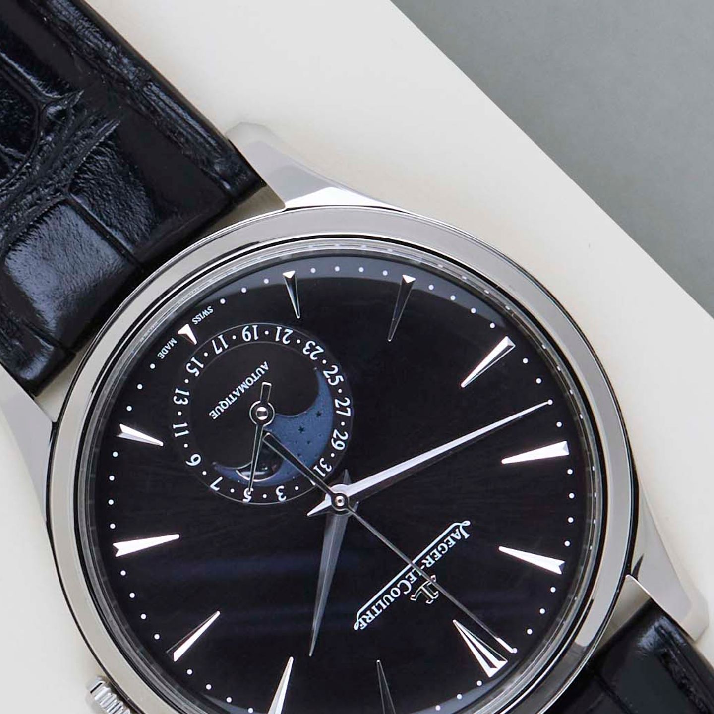 Jaeger-LeCoultre Master Ultra Thin Moon Q1368471 - (4/8)