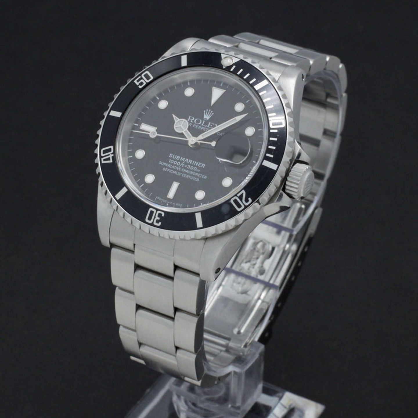 Rolex Submariner Date 16610 (1995) - Black dial 40 mm Steel case (2/7)