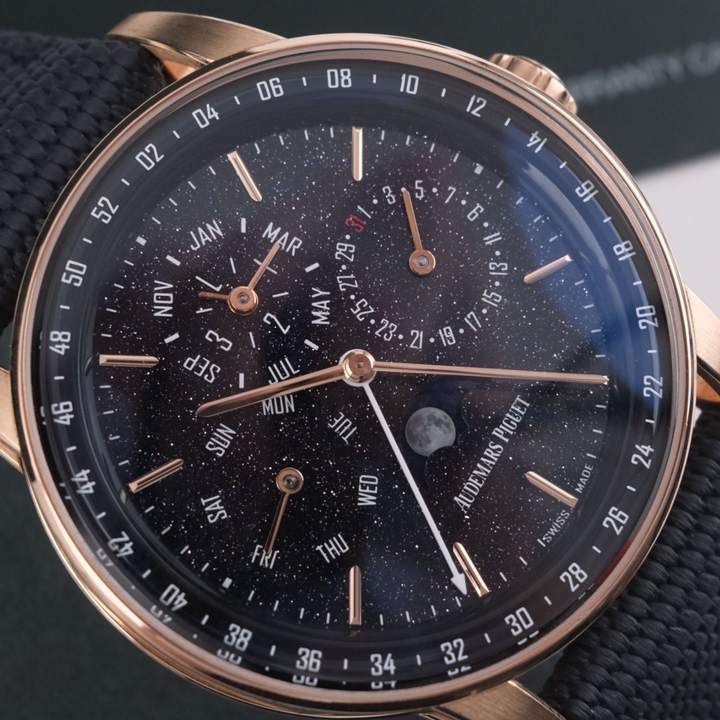 Audemars Piguet CODE 11.59 26394OR - (4/8)