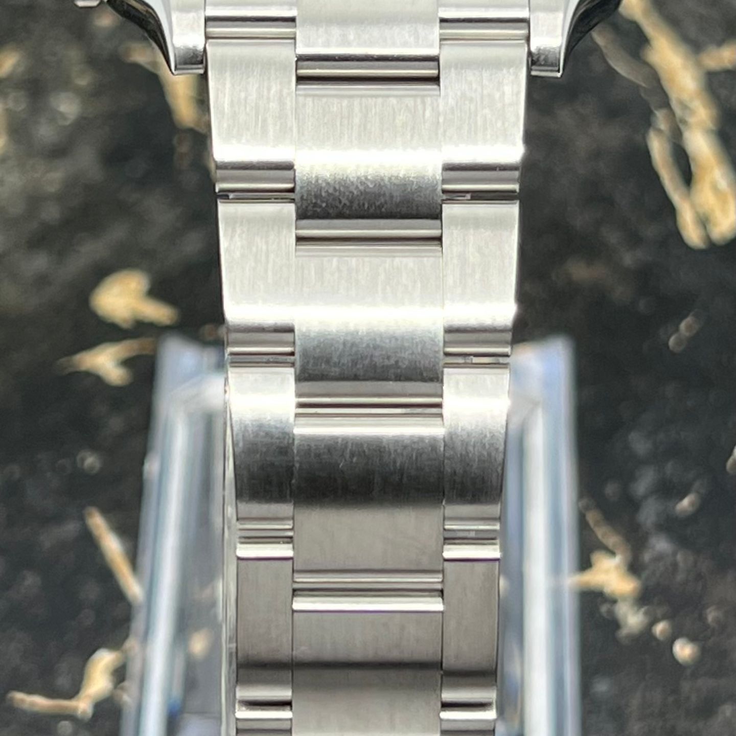 Rolex Oyster Perpetual 36 126000 - (6/8)