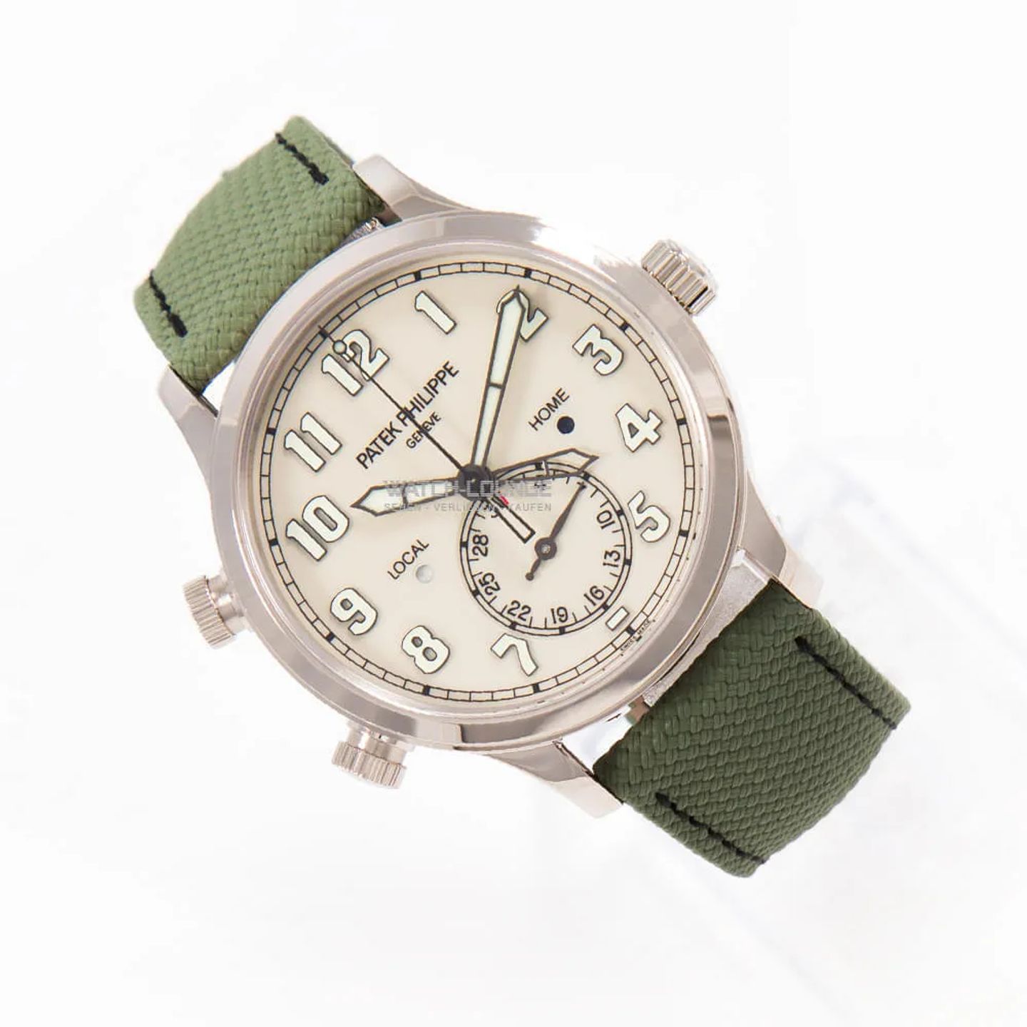 Patek Philippe Calatrava 5524G-010 (2025) - Beige dial 42 mm White Gold case (2/8)