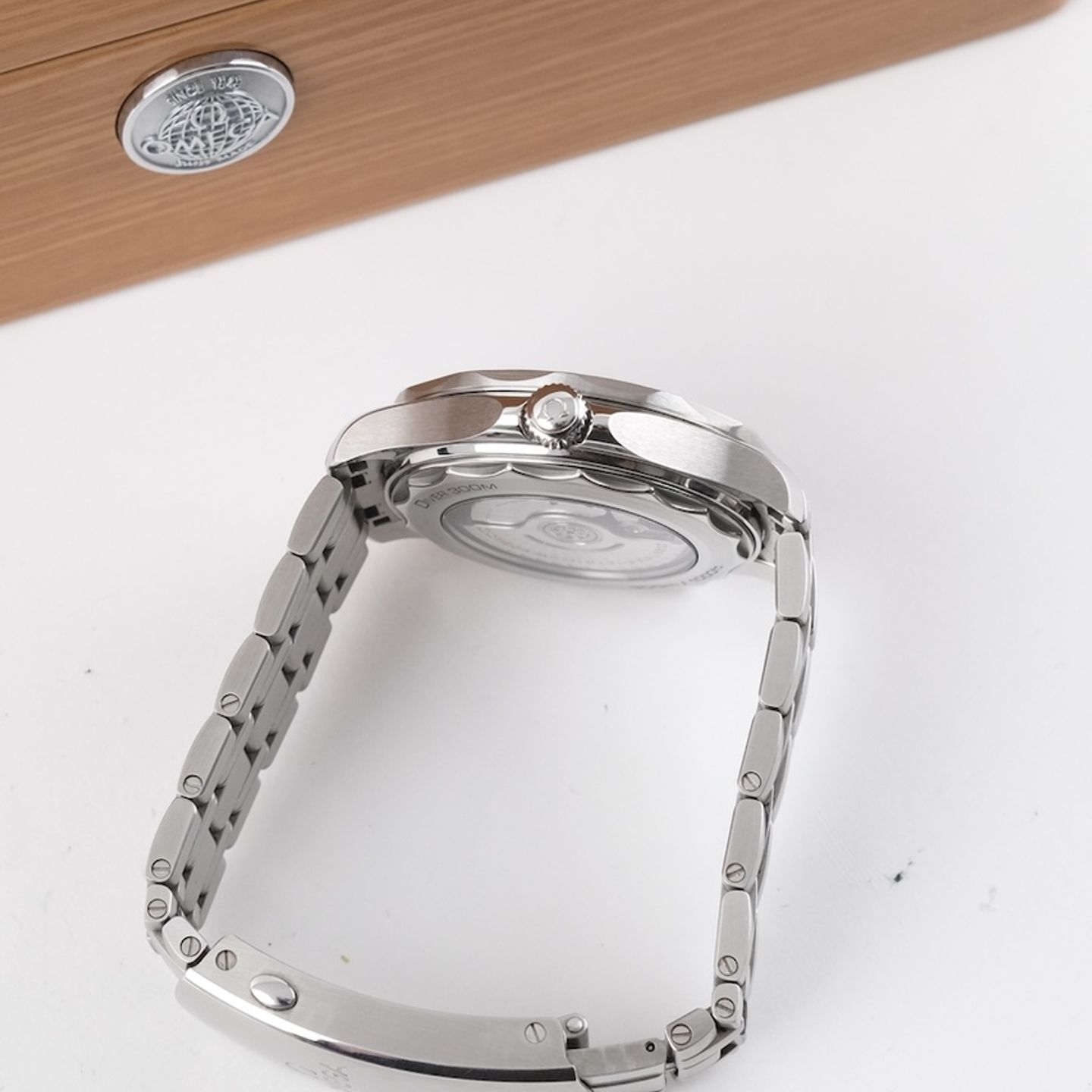 Omega Seamaster Diver 300 M 210.30.42.20.01.001 - (4/8)