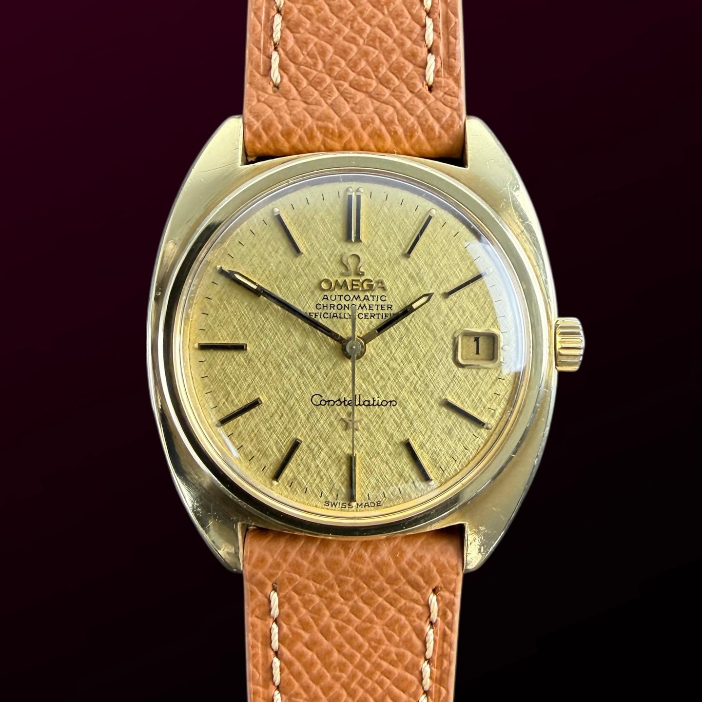 Omega Constellation 168.017 (1971) - Gold dial 35 mm Gold/Steel case (1/8)