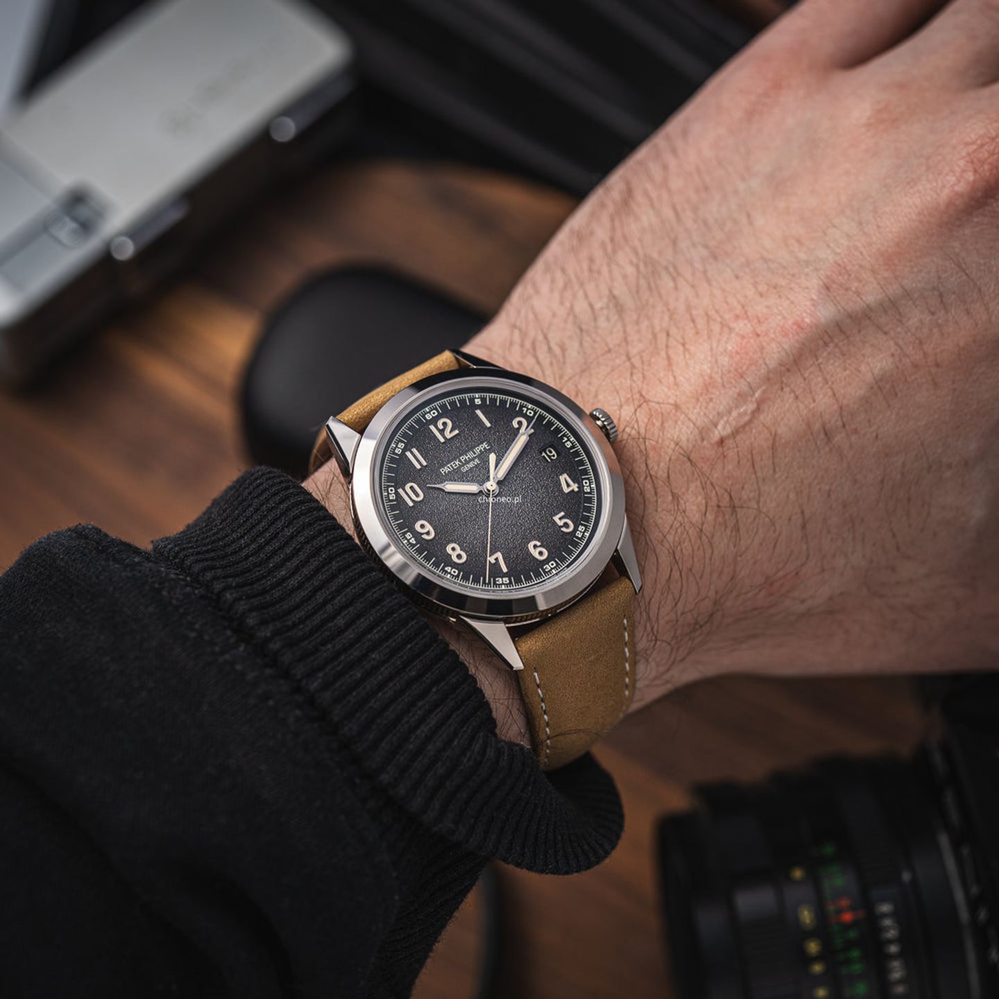 Patek Philippe Calatrava 5226G-001 (2022) - Grey dial 40 mm White Gold case (5/8)