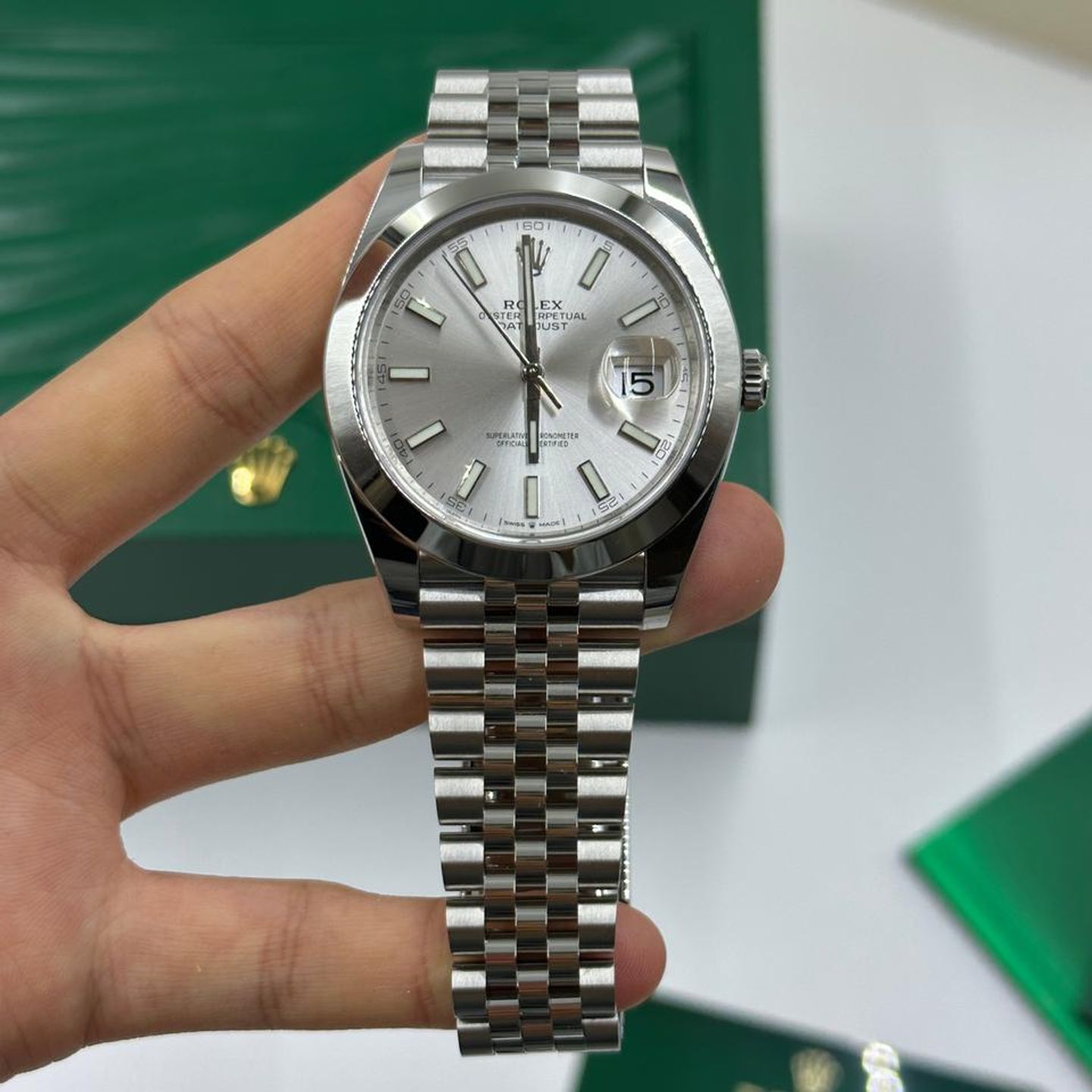 Rolex Datejust 126300 - (2/9)
